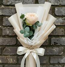 Букет цветов из:  Розы в Малиновский