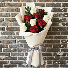 Букет цветов из:  Розы в Малиновский