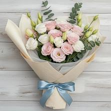 Букет цветов из:  Лизиантусы в Малиновский