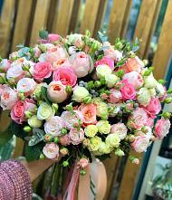 Букет цветов из:  Розы #REPLACE_PRED# Малиновский
