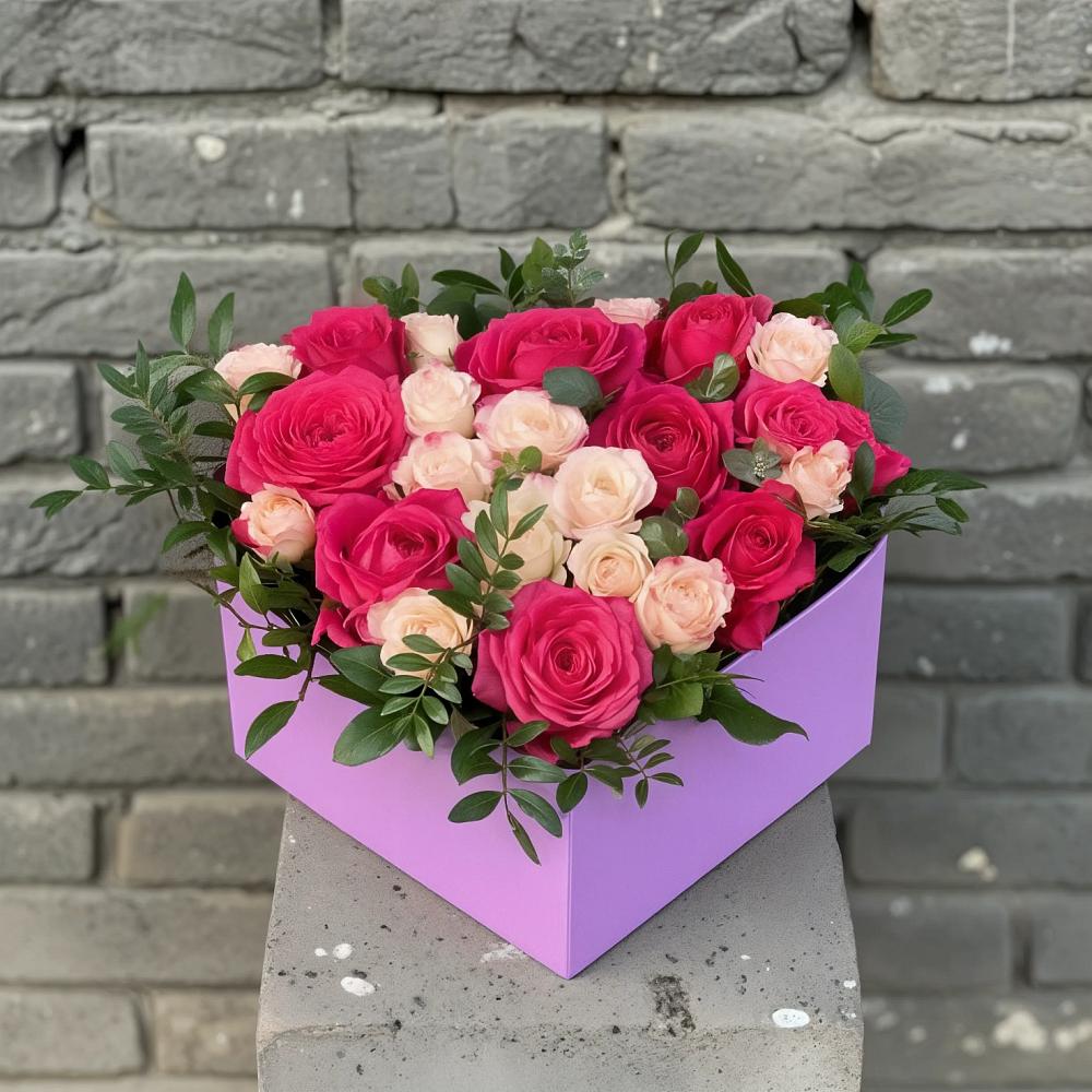Цветочная композиция из Розы в коробке в Малиновский