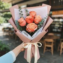 Букет цветов из:  Розы в Малиновский