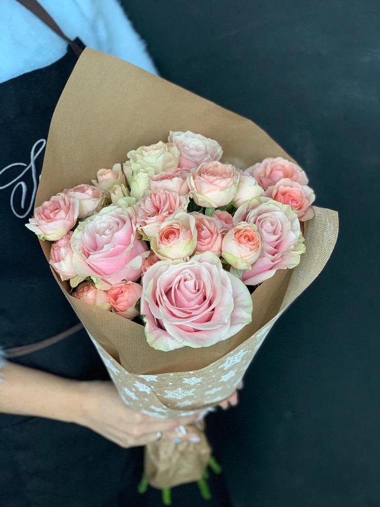 Букет цветов из: Хризантемы и Розы в Малиновский