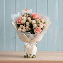 Букет цветов из:  Розы в Малиновский