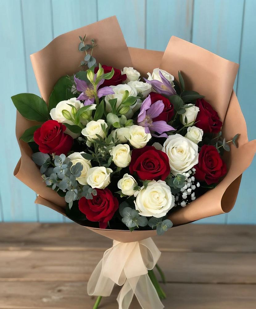 Букет цветов из: Розы и Альстромерии в Малиновский