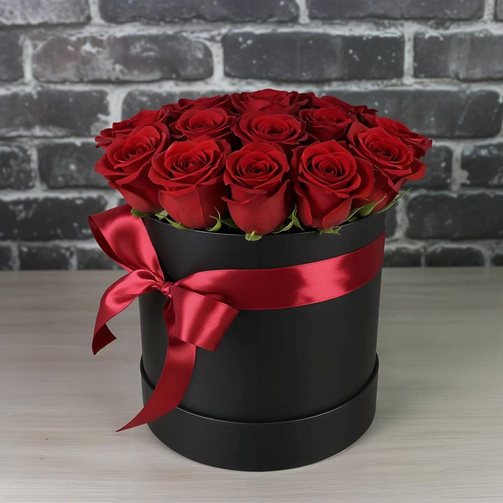 Цветочная композиция из Розы в шляпной коробке в Малиновский