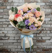 Букет цветов из:  Розы, Лизиантусы и Гвоздики в Малиновский