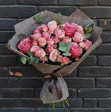 Букет цветов из:  Розы в Малиновский