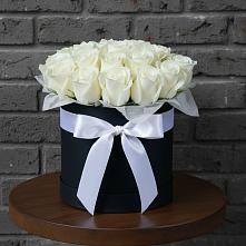 Цветочная композиция из Розы в шляпной коробке в Малиновский